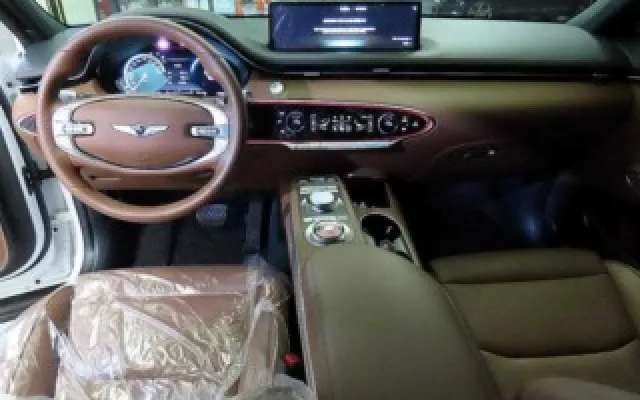 수원중고차매매계약서 GV70 2.5T 가솔린 AWD 매물 사진 7 - 2022/10 38,385km